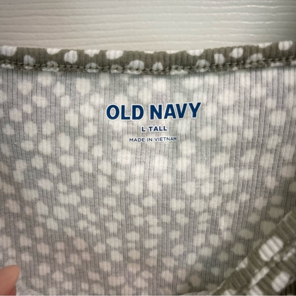 Polka Dot Sleeveless Top - Green and White - Picture 3 of 4